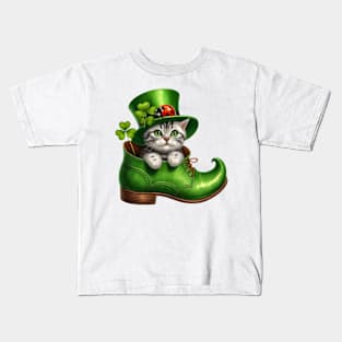 American Shorthair Cat Shoes For Patricks Day Kids T-Shirt